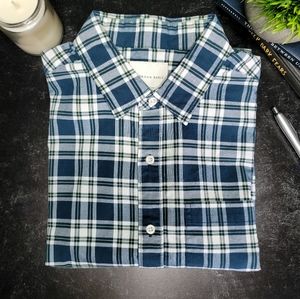 American Eagle Button-down